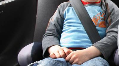 Moeder laat kind achter in snikhete auto