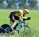 Wout van Aert Belgisch kampioen tijdrijden, Lampaert en Evenepoel mee op het podium