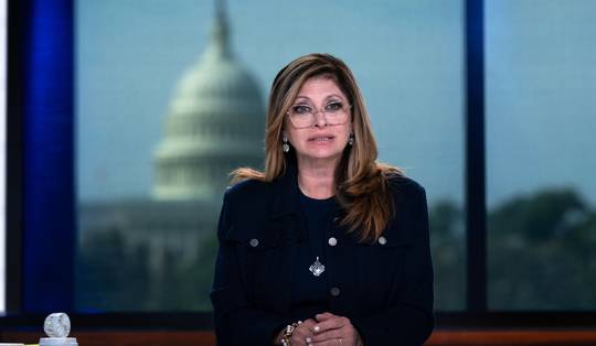 Fox News ontslaat nieuwsanker Maria Bartiromo, die interne informatie aan het Witte Huis doorspeelde