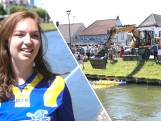 2.222 badeendjes racen tegen elkaar in haven Sas van Gent