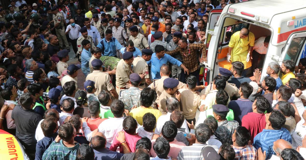 Crolla il coperchio di un pozzo indiano: 35 morti |  All’estero