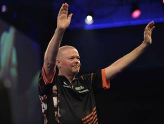 Raymond van Barneveld verslaat Gerwyn Price in Barnsley, negendarter voor Searle