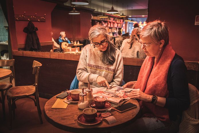 Ook Ann Mermans (links) en Hilde Lesire zijn positief over het kleinere formaat.