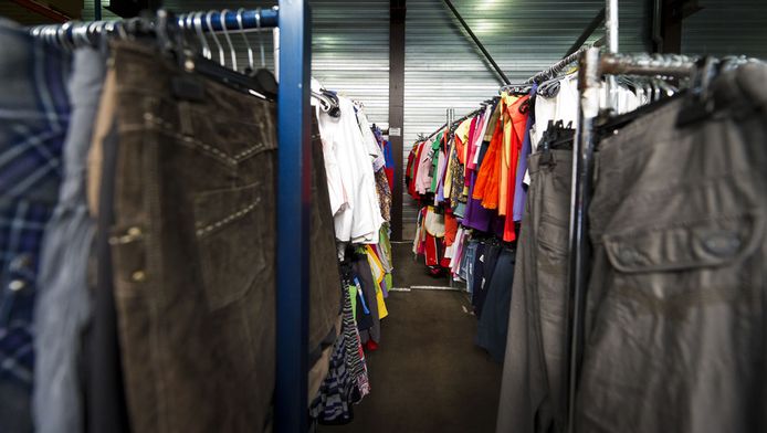 Partij tweedehands kleding per kilo sales