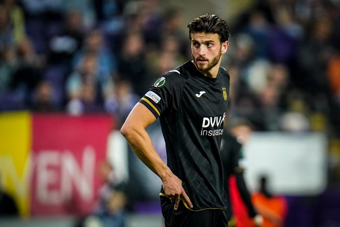 Wesley Hoedt.