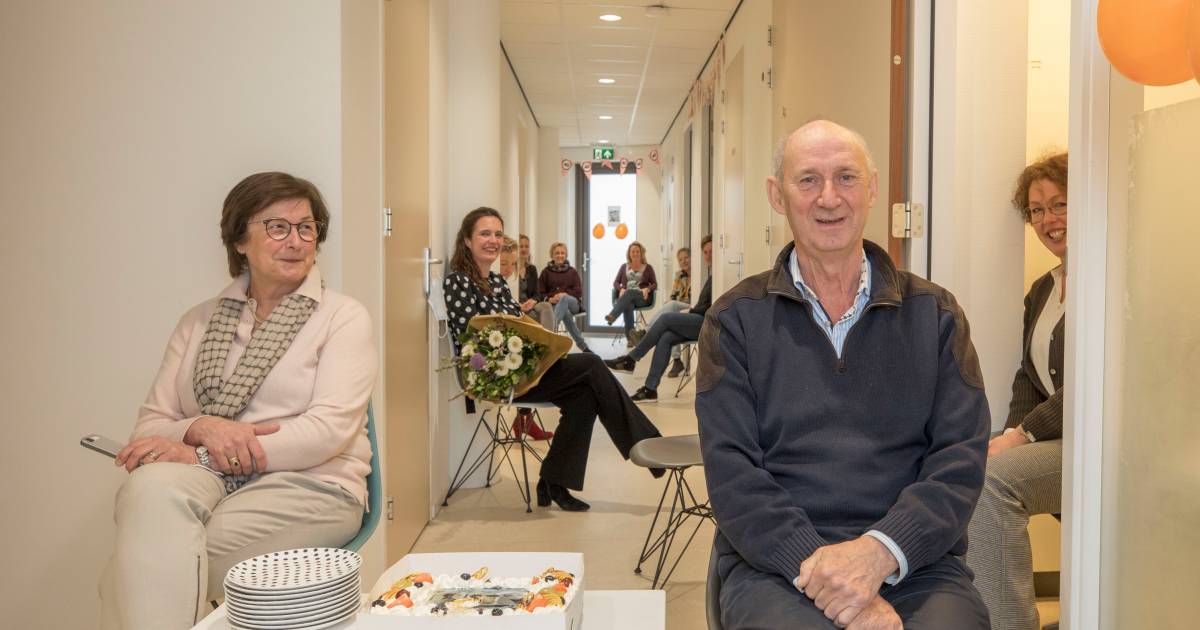 Johan Eckhardt (66) is al 40 jaar huisarts in Wemeldinge, maar wie volgt hem op?
