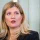 Zweedse Beatrice Fihn kreeg Nobelprijs voor de Vrede voor haar strijd tegen kernwapens: "Veiliger met atoombommen, hoezo?"