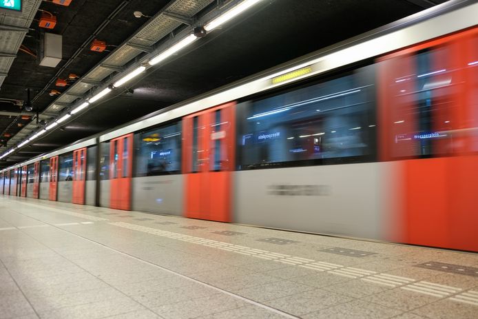 Het Amsterdamse metronetwerk kampt de laatste tijd met veel storingen.