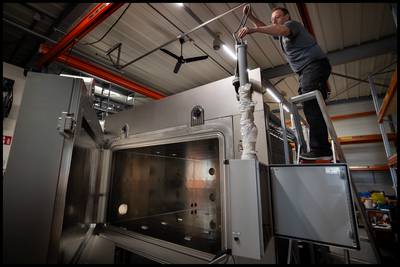 Een machine om het vacuüm van een ASML-machine meten