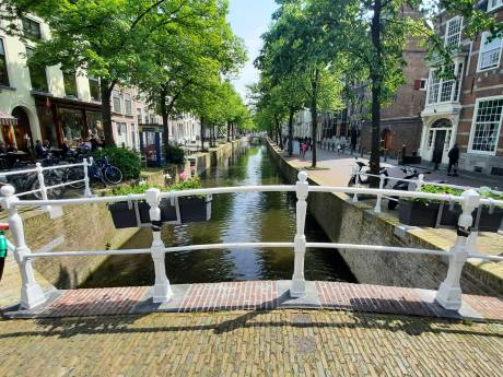 Langzaam zagen we ons wegzakken in een Delfts doolhof, een gruwelijk labyrint 