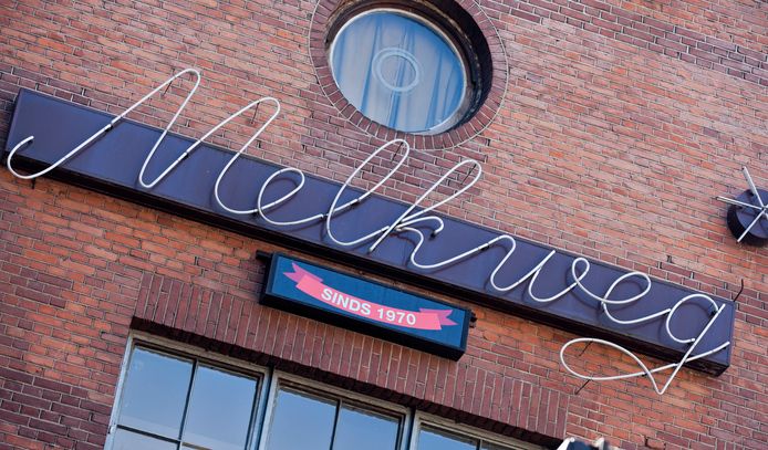 Aan concerten van dertig of honderd mensen zal de Melkweg weinig verdienen. Daarom wordt de ruimte nu wellicht omgetoverd tot kunstbroedplaats.