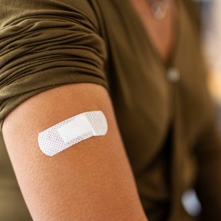 Wetenschappers ontdekken dat coronavaccin immuuntherapie bij kanker kan verbeteren