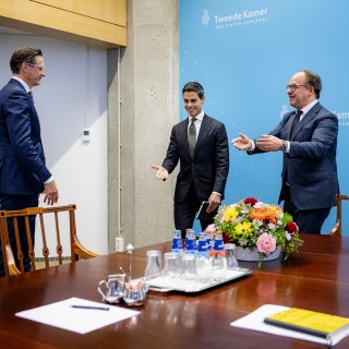 Geen schot in de formatie: waarom er geen nieuw kabinet komt voor kerst