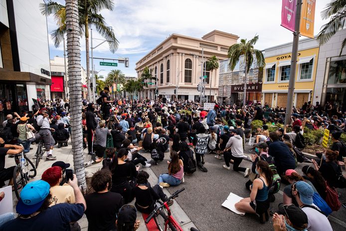 Op de befaamde Rodeo Drive (Beverly Hills) werden winkels geplunderd.