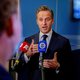 De Jonge gaat overstag: duizenden ziekenhuismedewerkers vervroegd gevaccineerd