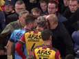 VIDEO: Mechelse spelers gaan in de clinch met eigen fans na blamage op Eupen