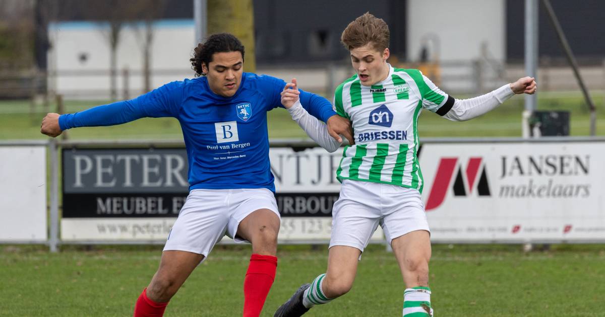 Wadenoijen-trainer baalt van spelersopkomst, RKTVC lijdt eerste nederlaag na rode kaart en drie stra
