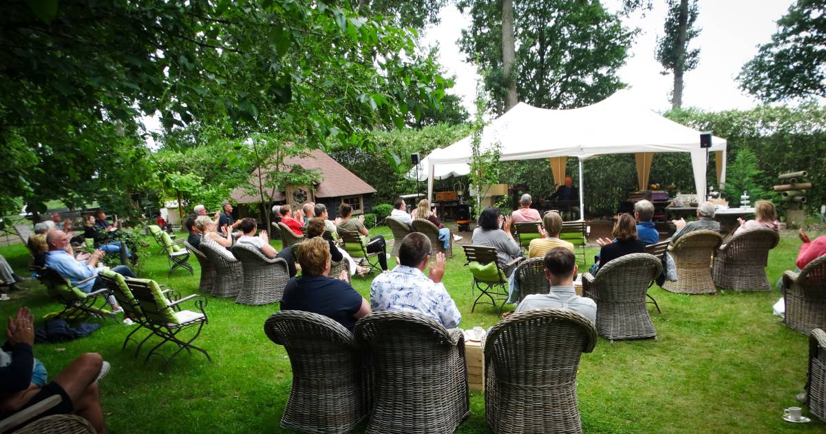 Stef Bos Treedt Toch Op In Een Theetuin In Overslag Zeeuws Vlaanderen Pzc Nl