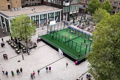Padel op Plein '44, het centercourt van Nijmegen