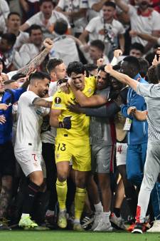 Sevilla wint na penalty’s voor zevende keer Europa League en maakt einde aan reeks Mourinho