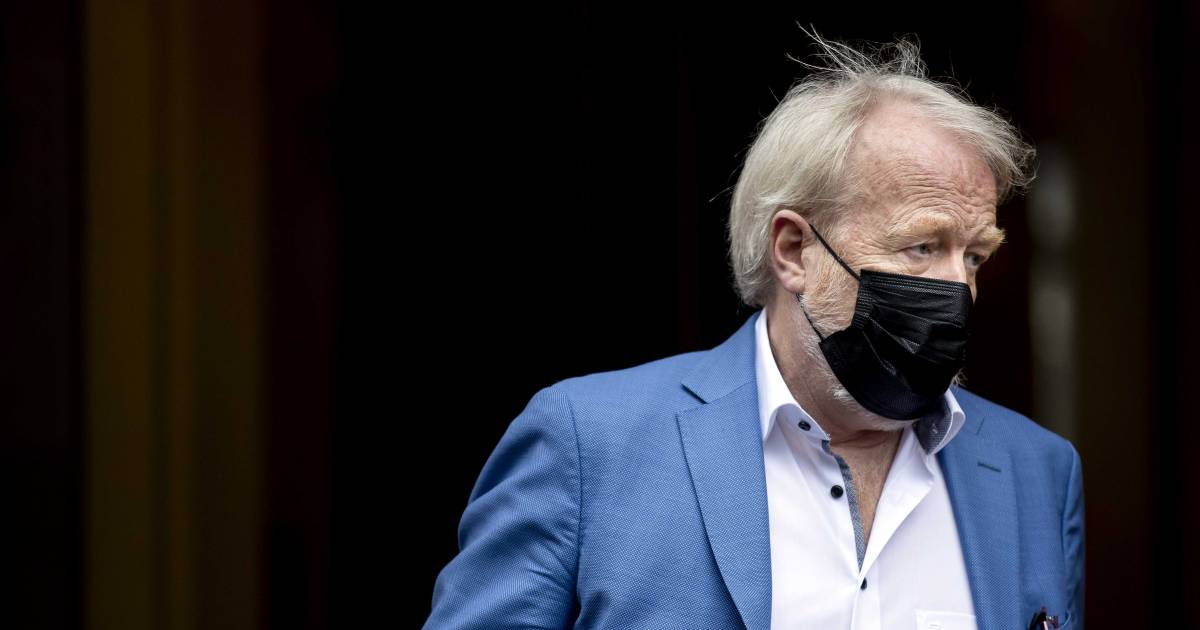 Van Dissel denkt dat scholen veilig open kunnen: kinderen kleine rol, leraren geen extra gevaar ...