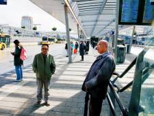 Provincie noemt proef gratis bus en tram voor ouderen succes: al 2500 senioren maakten er gebruik van
