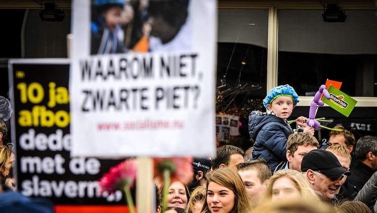 Anti Piet Protest Tijdens Sinterklaas Intocht Reigersbos Het Parool