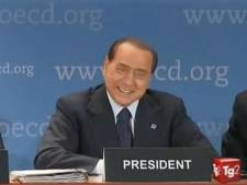 Berlusconi cite Mussolini à la stupeur générale (vidéo)