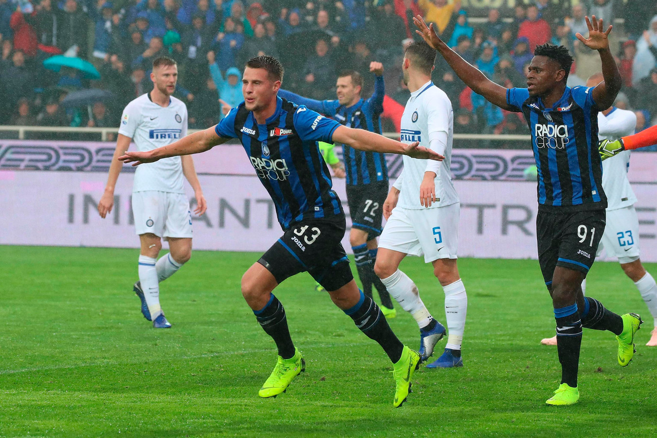 Интер аталанта 4 0. Джанлука манчини фото. Интер аталанта 4 0. Интер аталанта. Интер аталанта кубок италии.