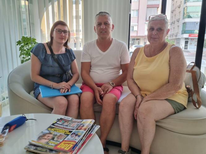 Eindelijk goed nieuws voor Kim (28) die mogelijk maanden vastzit in Turkije voor ‘gestolen’ stenen: HLN-lezer bezorgt Kim en Linda gratis onderdak en vervoer