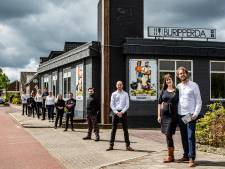 Met pijn in het hart verkoopt Leon zijn horecapand BijRipperda: ‘Hard gelag voor Den Nul’