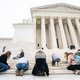 Het Amerikaanse Hooggerechtshof bekijkt of de abortuswet kan worden ingeperkt, en maakt daarmee abortus tot verkiezingsthema