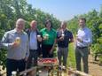 Het nieuwe bier werd donderdag voorgesteld tussen de appelbomen van fruitbedrijf Berckelaer in Sint-Gillis-Waas