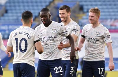 Ruben Dias élu Joueur de l'Année en Premier League devant Kevin De Bruyne