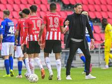 Bekijk hier hoe PSV mede dankzij twee krankzinnige minuten struikelt tegen SC Heerenveen