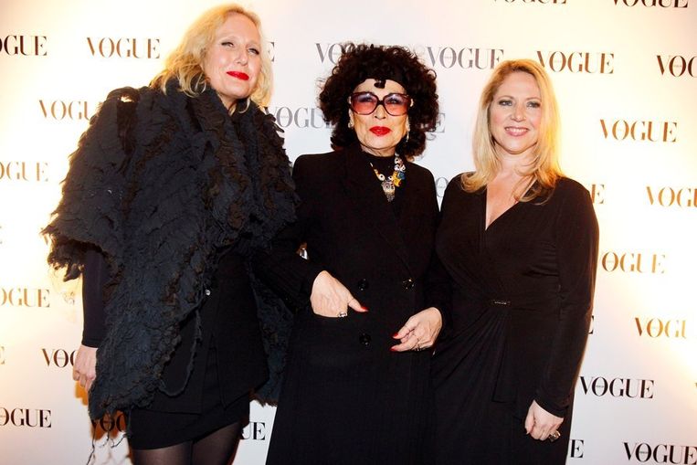 Fong Leng (midden) en Fiona Hering (rechts) tijdens het eerste evenement van Vogue in Nederland gisteren in Amsterdam. Beeld anp