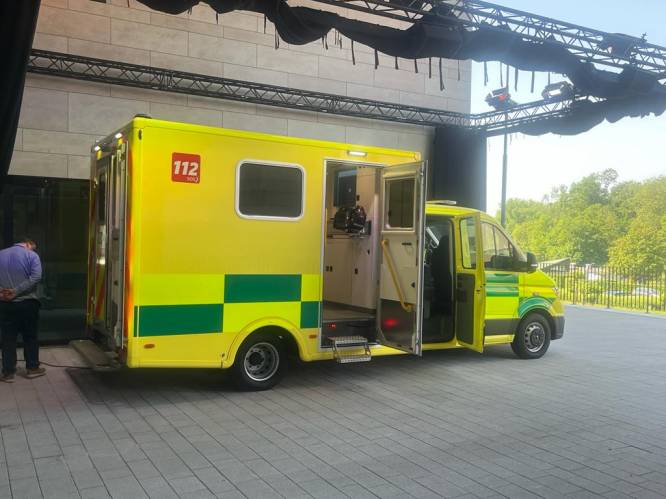 UZ Brussel neemt als eerste in Europa nieuwe high-tech ziekenwagen in gebruik