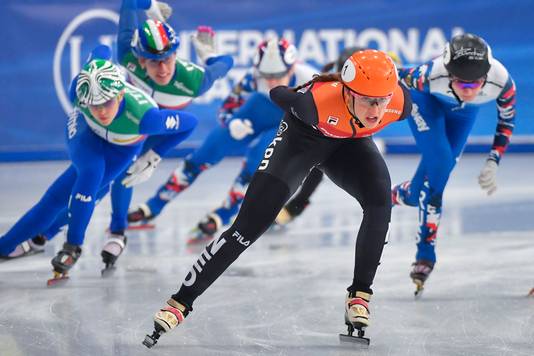 Suzanne Schulting tijdens de finale 1500 meter.