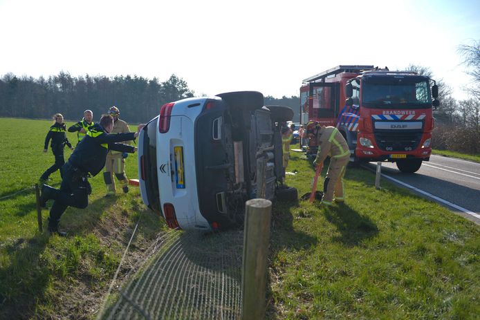 Ongeluk op Deurneseweg in Ommel