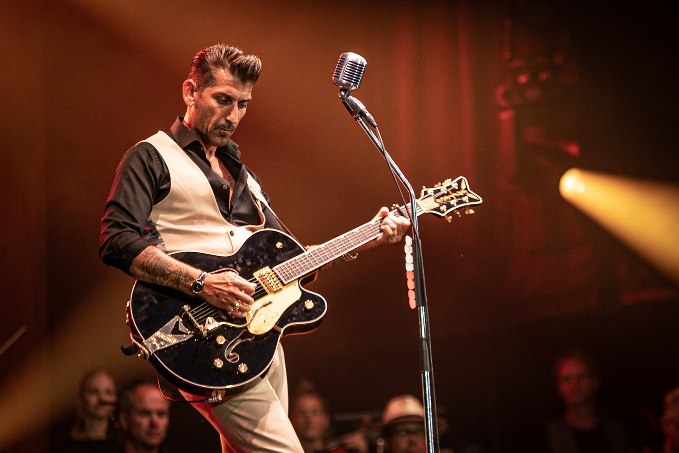 Racoon en Danny Vera krijgen veel kritiek op testconcerten ‘Niemand is