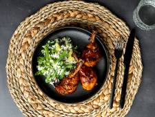 Wat Eten We Vandaag: Sticky kipdrumsticks met rijstsalade