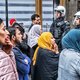 Ik schaam mij dood voor deze ouders en hoop dat zij zich niet langer belachelijk maken aan de schoolpoort in Schaarbeek