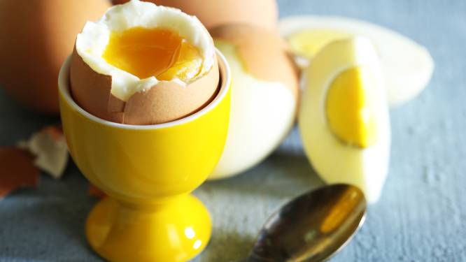 “Leg een te koud ei nooit zomaar in kokend water": hoe maak je een perfect gekookt eitje klaar?