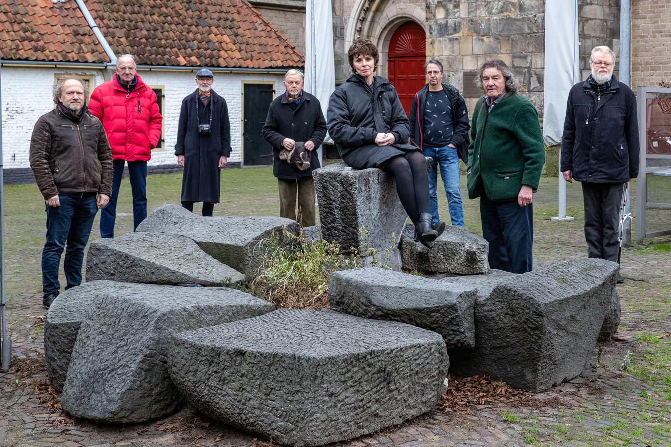 Tegenstanders van het weghalen van de fontein op het Grote Kerkhof verenigden zich vorige week vrijdag in de hoop tot een gesprek met de gemeente te komen. Het eerste gesprek vond donderdag plaats.