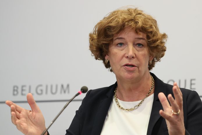 Federaal minister van Ambtenarenzaken Petra De Sutter (Groen).