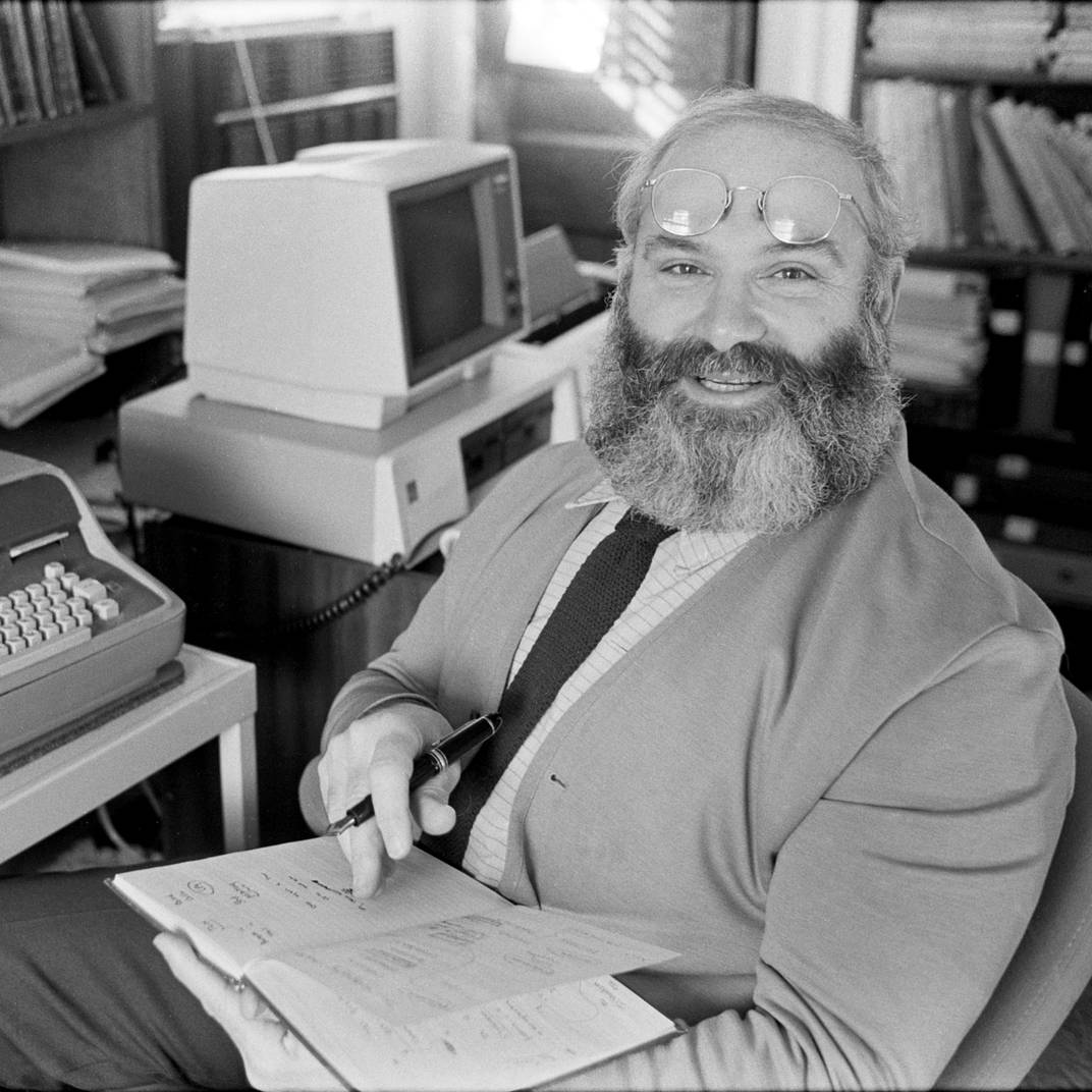 Tien jaar na zijn dood valt neuroloog Oliver Sacks van zijn voetstuk: ‘Ik voel mij bedrogen. Wat hij deed, was misleidend’