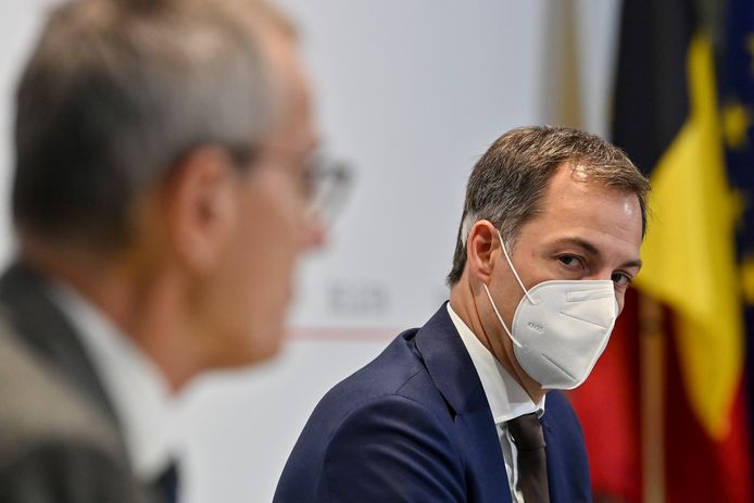 Premier Alexander De Croo (Open Vld) en federaal minister van Volksgezondheid Frank Vandenbroucke (Vooruit)