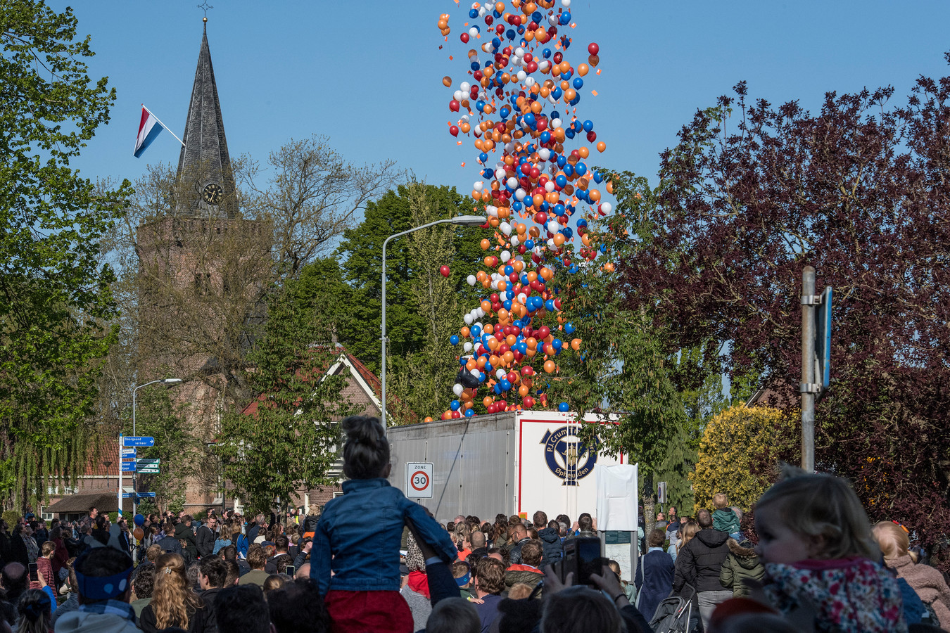 Het Weer In Opheusden Opheusden snakt weer naar Koningsdag, duizenden kinderen en volwassenen