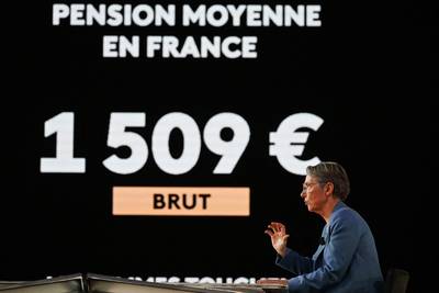 Franse premier doet concessie na massale pensioendemo’s