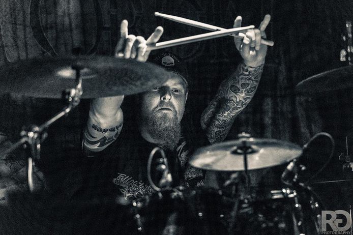 Rob Pol uit Twello, drummer van Grim Ordeal kwam om het leven bij een ongeval in Neede